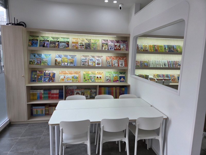 1888532488_EMRWIKD9_070ad48f0e433feacc90